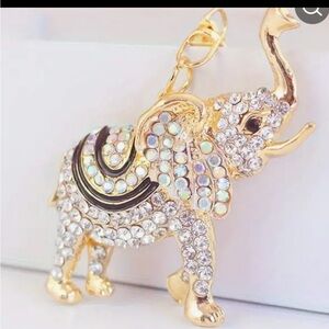 NWT RHINESTONE CRYSTAL ELEPHANT BAG CHARM KEYCHAIN